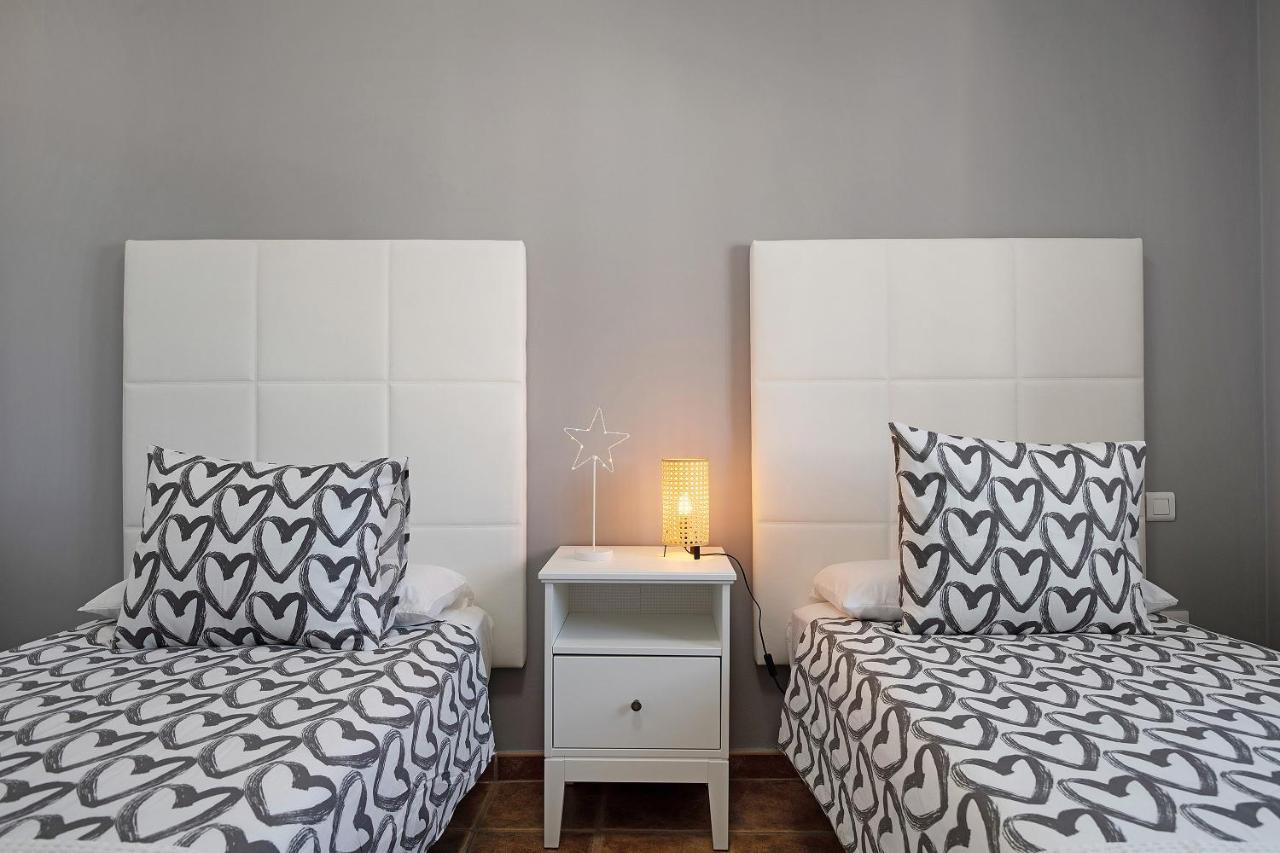Apartamentos La Estrella III Playa Blanca  Luaran gambar